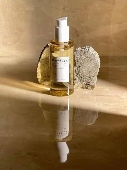 Light Cleansing Oil SKIN1004 Madagascar Centella